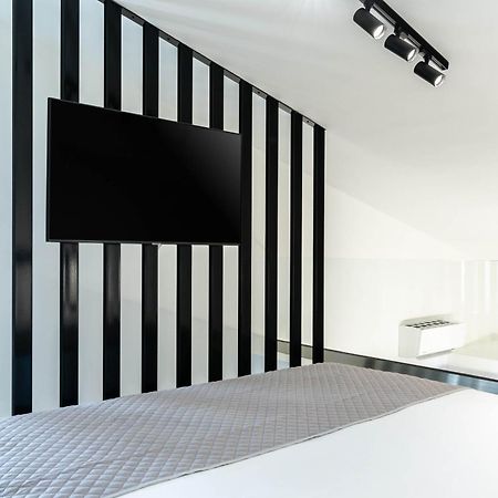 Nerea Boutique Suites Karystos Habitación foto